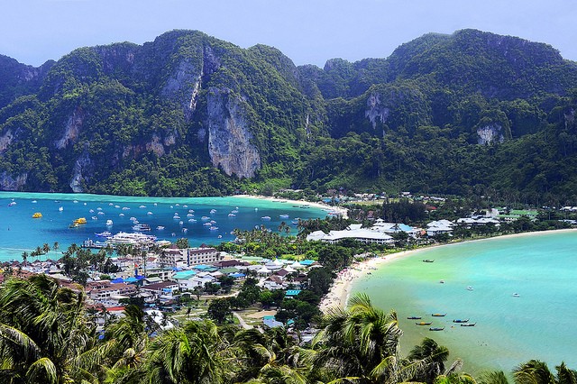 hôtel pas cher à Koh Phi phi Comment trouver un hôtel pas cher à Koh Phi phi - vue aerienne